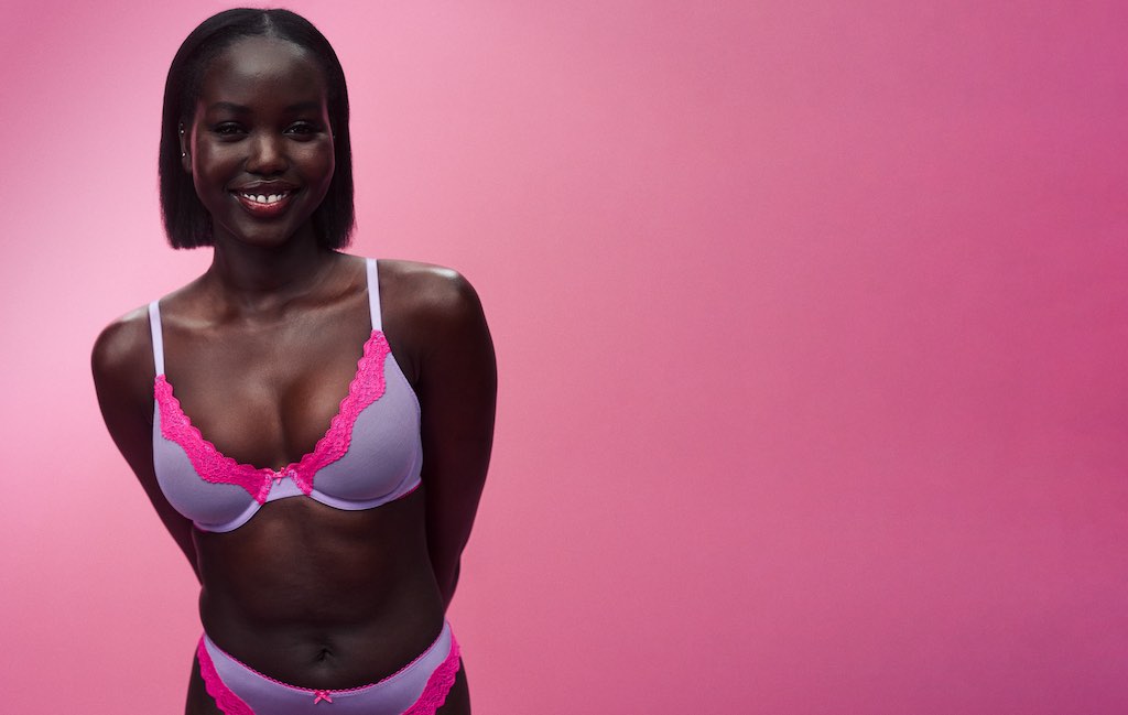 Colectia Victoria’s Secret pentru Valentine’s Day – Dragoste si Dantela