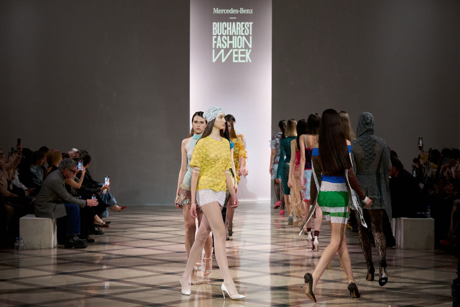 Cea de-a doua ediție Mercedes-Benz Bucharest Fashion Week s-a bucurat de un succes internațional răsunător