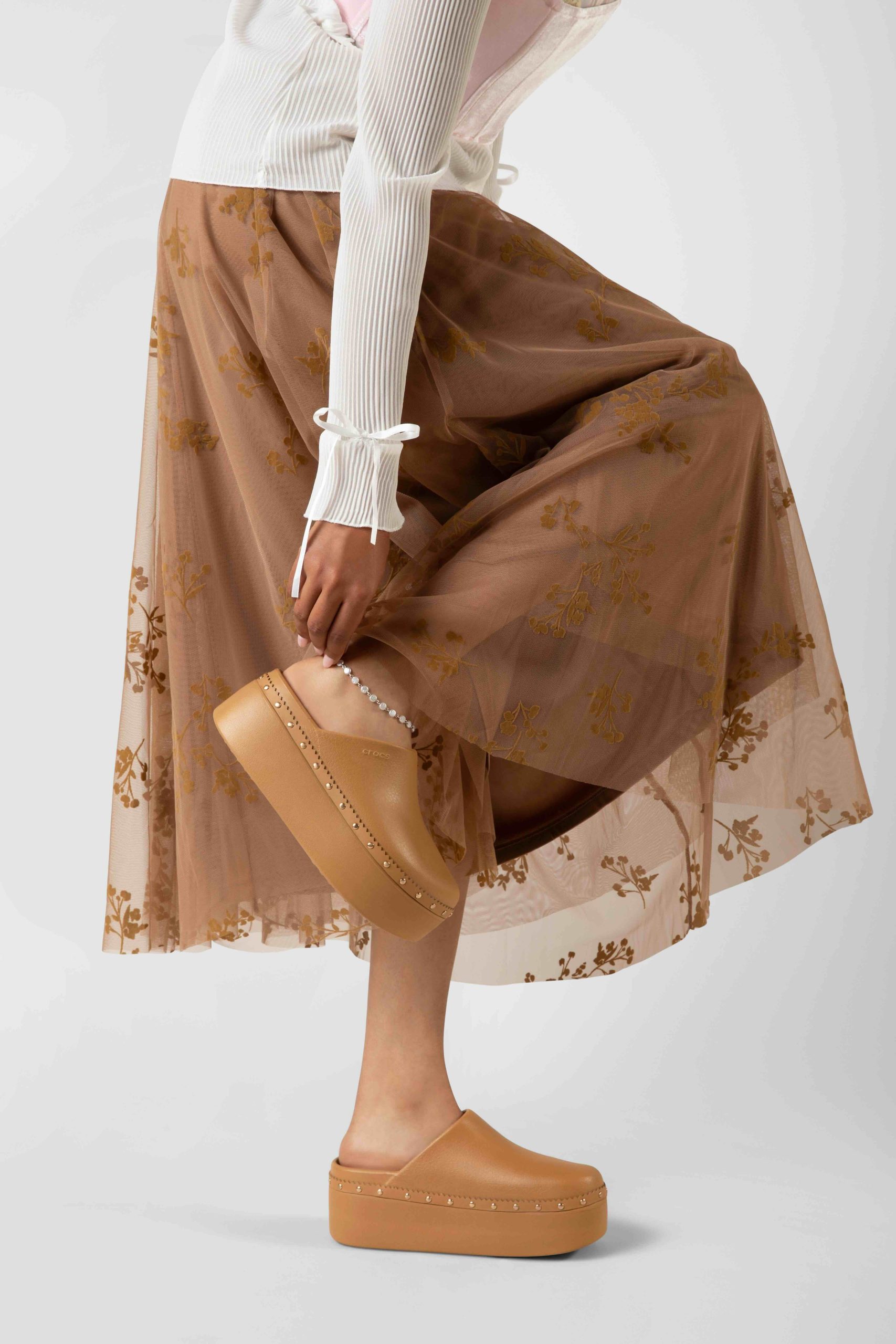 Crocs Height – o noua perspectiva, acelasi confort iconic